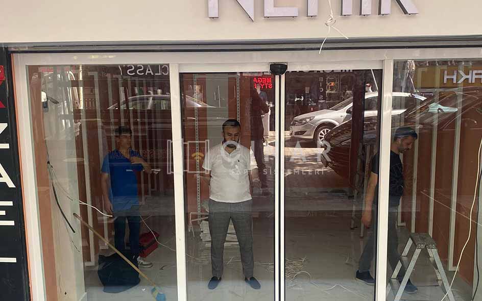 Şirinevler Fotoselli Kapı Servisi - Çınar Kapı Sistemleri